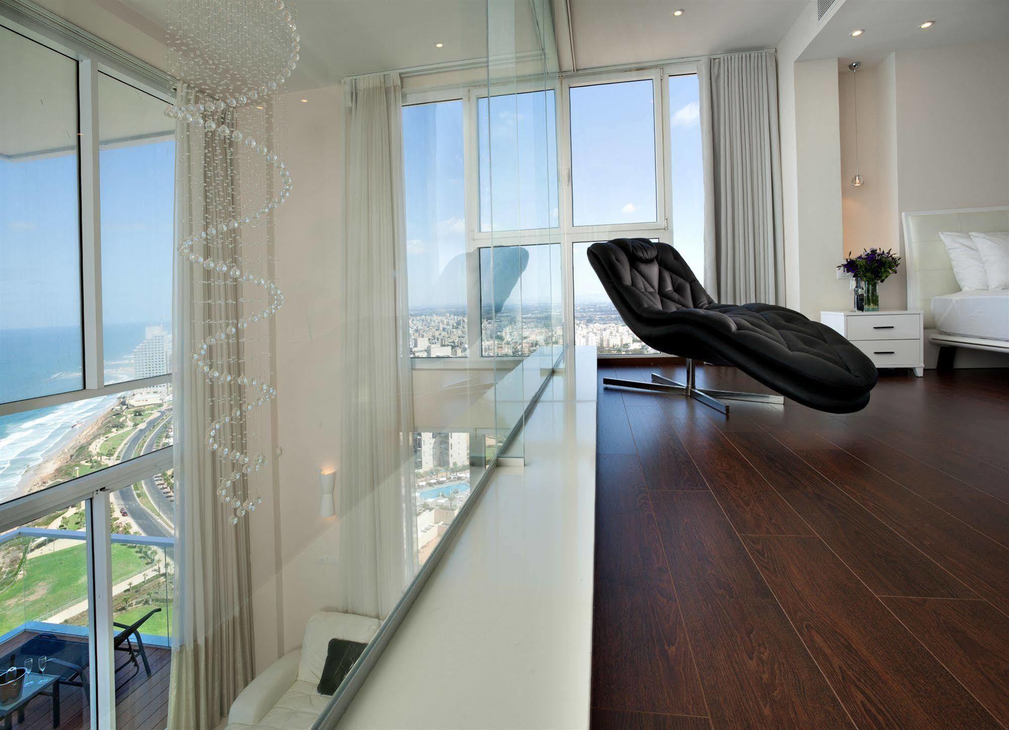 Island Luxurious Suites Hotel And Spa Netanya Dış mekan fotoğraf