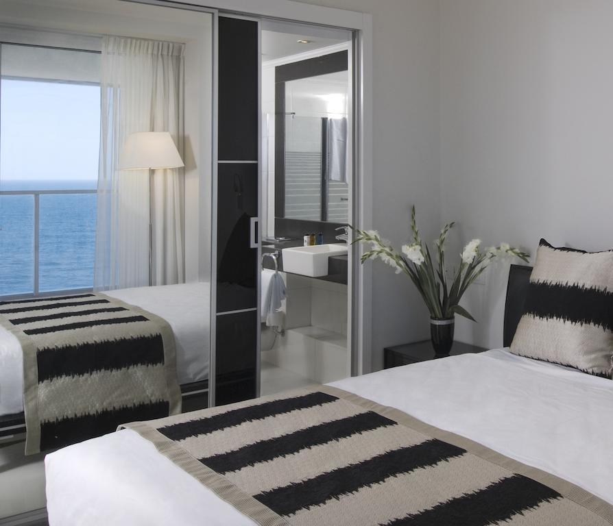 Island Luxurious Suites Hotel And Spa Netanya Oda fotoğraf